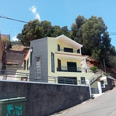 Dotty's House * 加乌拉